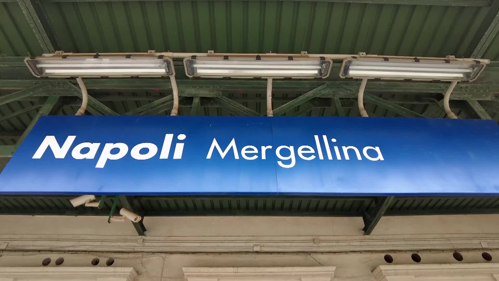 ITALIA IN TOUR - NAPOLI - TRAILER Thumbnail
