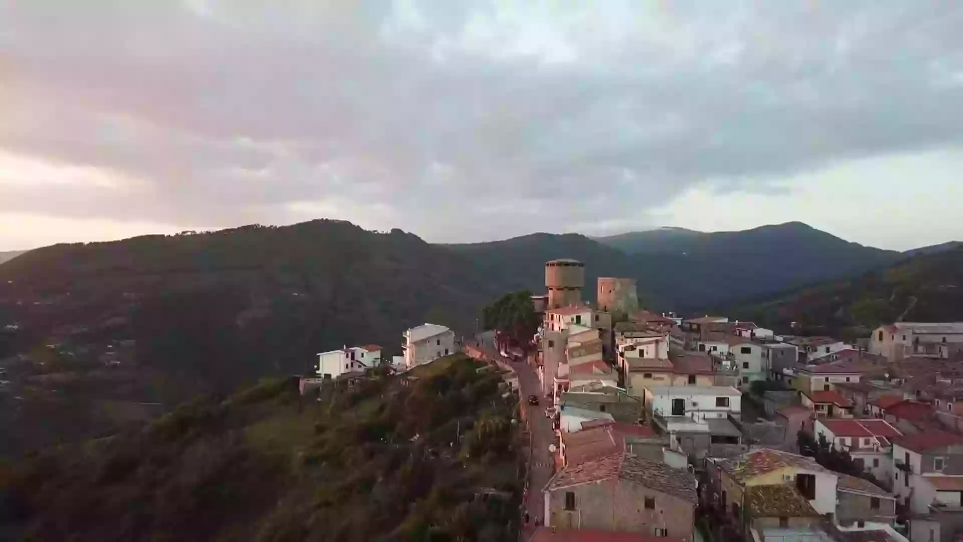 ITALIA IN TOUR -  GUARDIA PIEMONTESE - TRAILER Thumbnail