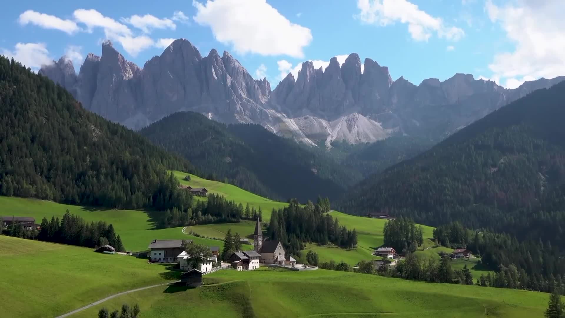 ITALIA IN TOUR - BOLZANO CALDARO - TRAILER Thumbnail
