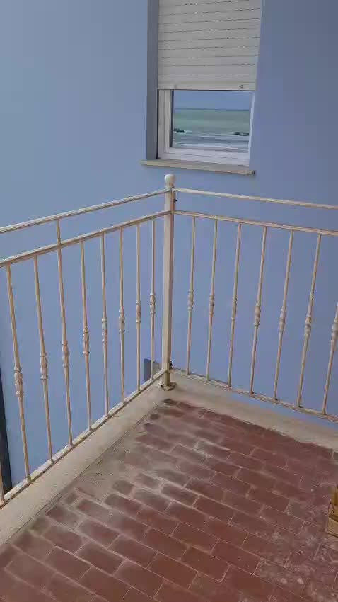 Frontemare 1 Thumbnail