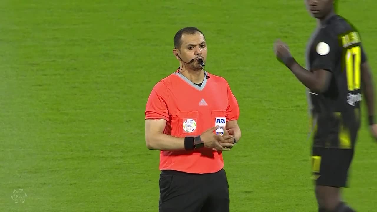 SAUDI PRO LEAGUE, AL KHALEEJ-AL ITTIHAD 1-1: SINTESI Thumbnail