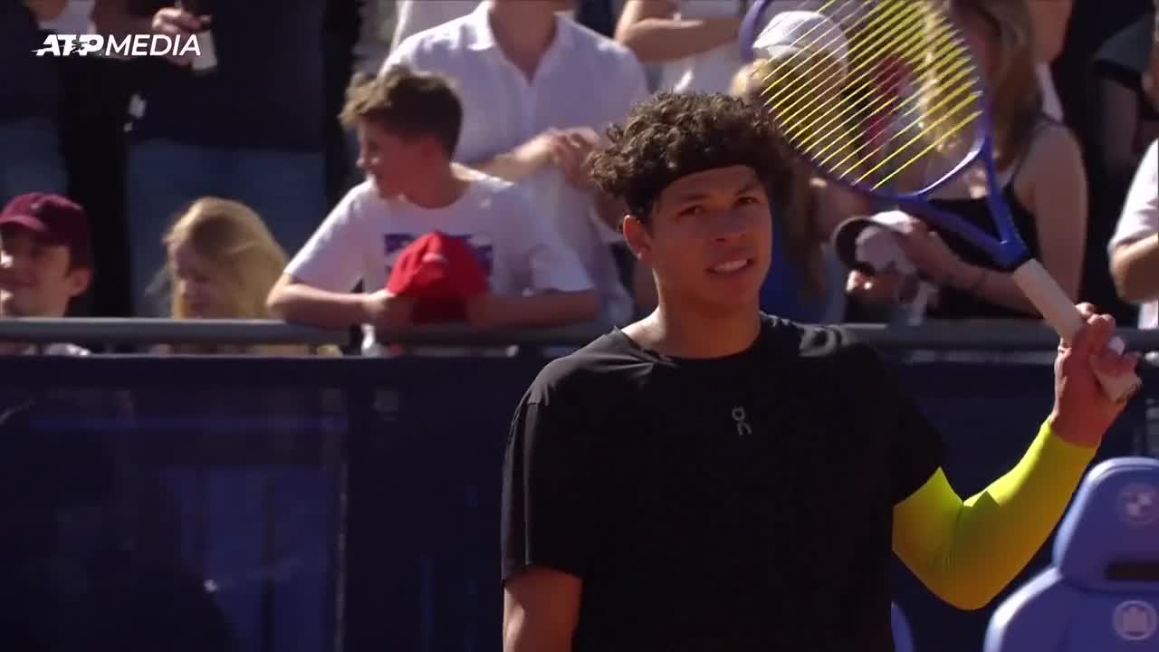 TENNIS, SUPER PAOLINI E FINALI NEL MASCHILE Thumbnail